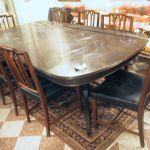 239 1307 DINING ROOM SET